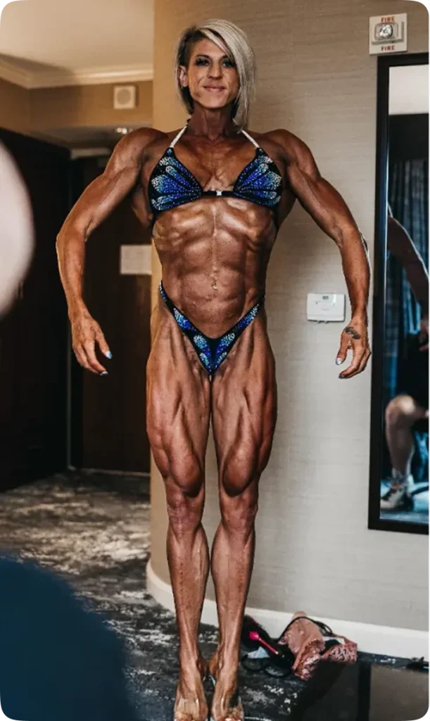 J3U female competitor on stage